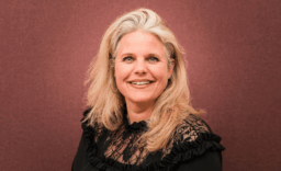Blij kijkende recruitment Consultant van Bring at Work