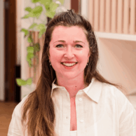 Lachende Recruitment Consultant van Bring at Work