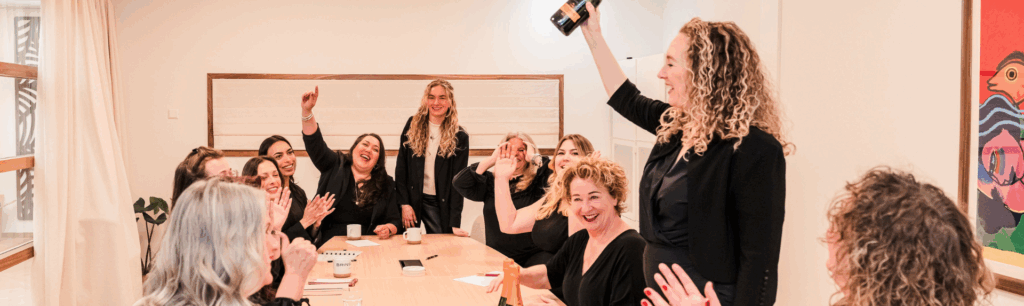 Bring at Work team samen viert feest